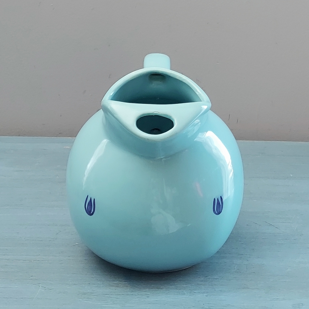 Blue Tulip Ball Pitcher - Picture 5 of 9